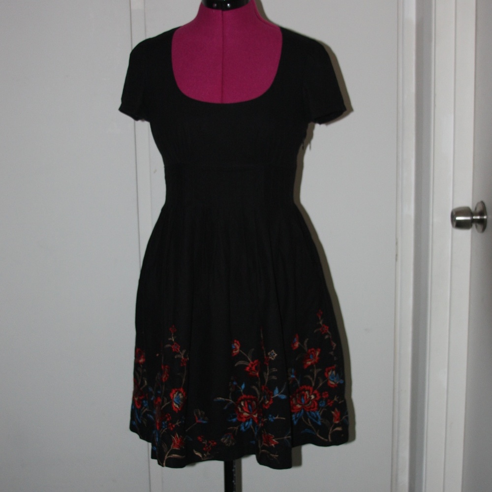 black needlepoint dress